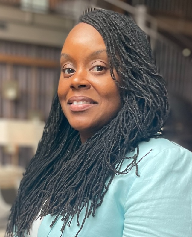 Pod Guest Headshot - Latoya Robinson